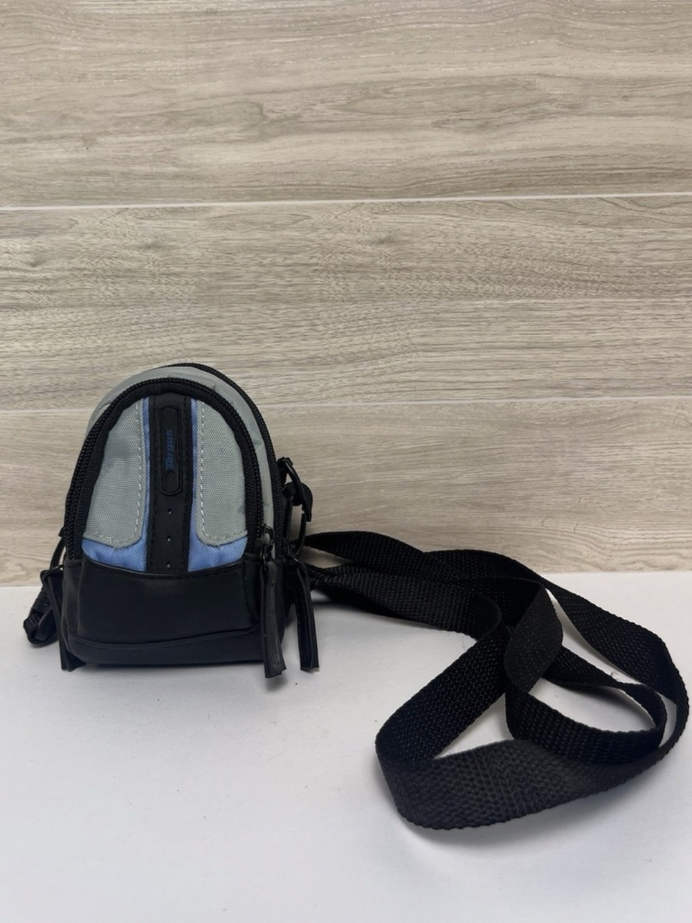 Targus Leather Carry/Shoulder Bags for Camera